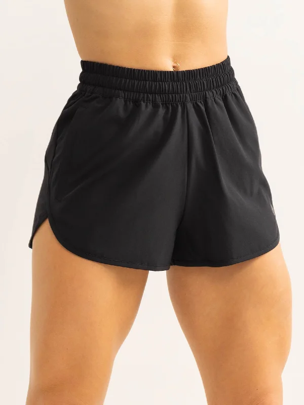 Persist Training Shorts - Black